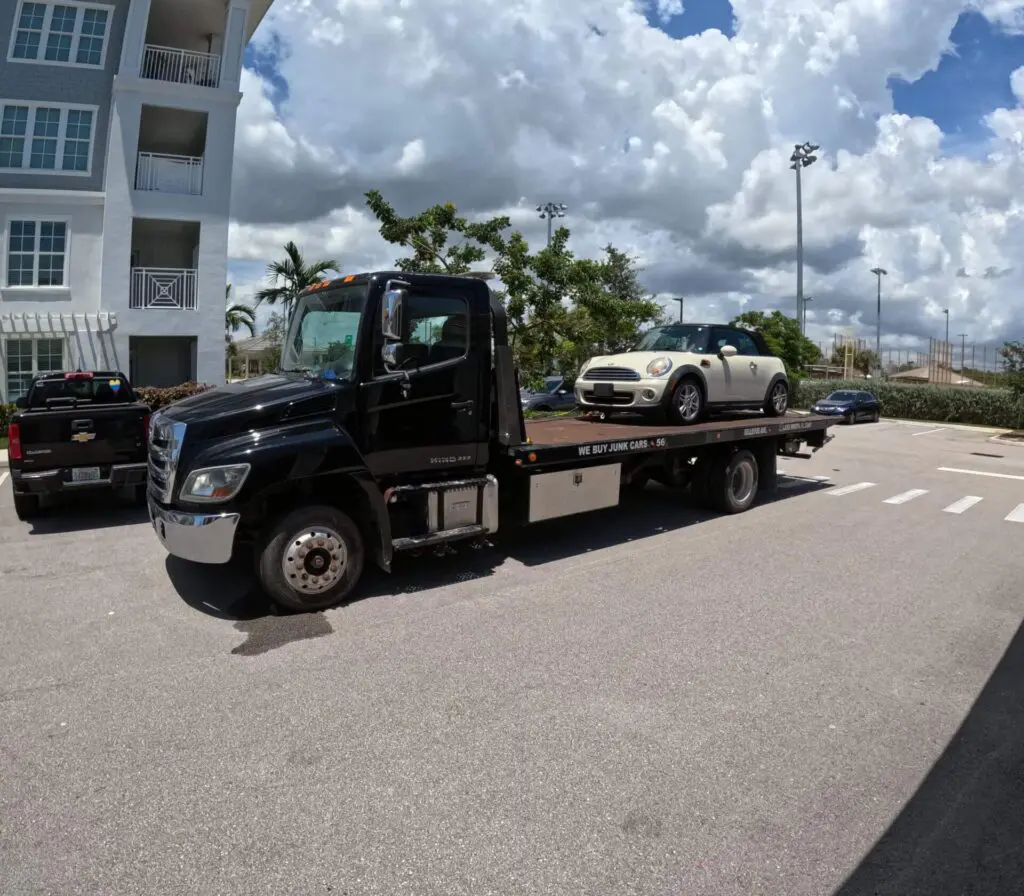 Junk car removal in Lake Worth, FL by Junk Cars Yard